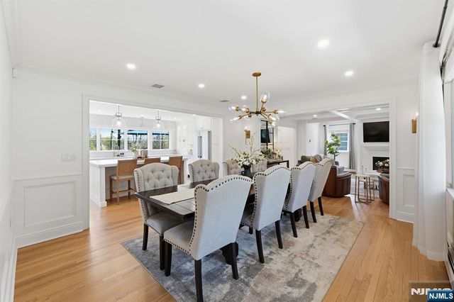 101 Tam O Shanter Drive, Mahwah, NJ 07430