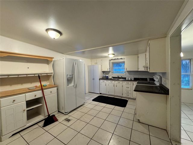 5711 SW 63RD STREET, Ocala, FL 34474