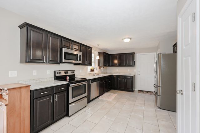 46 Jacqueline Drive, New Ipswich, NH 03071