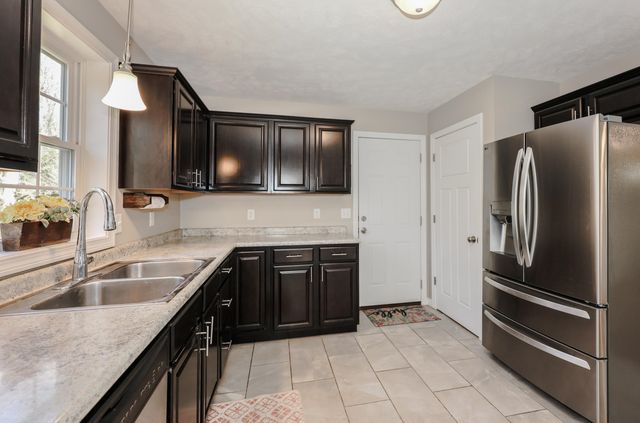 46 Jacqueline Drive, New Ipswich, NH 03071