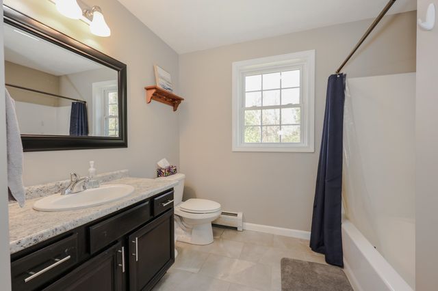 46 Jacqueline Drive, New Ipswich, NH 03071