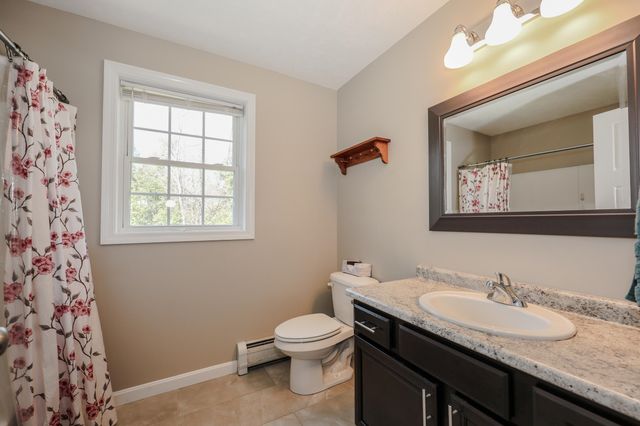 46 Jacqueline Drive, New Ipswich, NH 03071