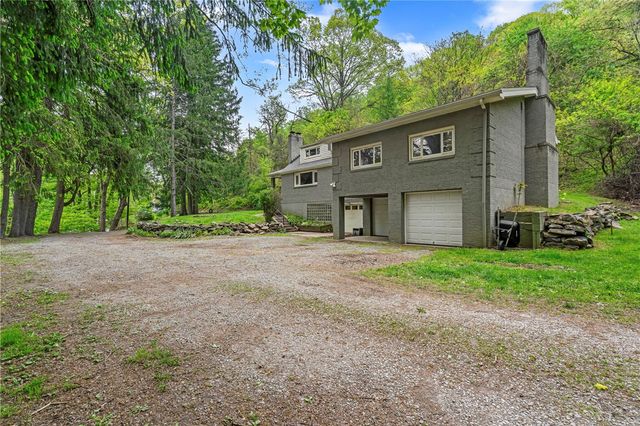 311 Redgate Rd, Aleppo, PA 15143