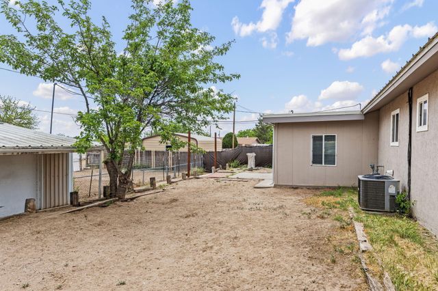 616 Edith Drive, Belen, NM 87002