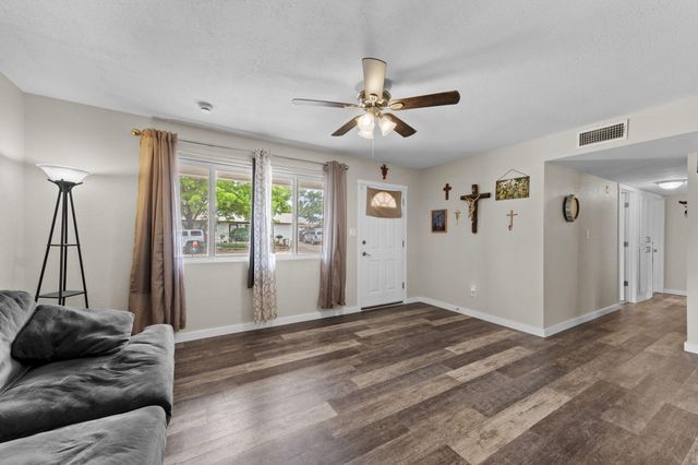 616 Edith Drive, Belen, NM 87002