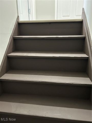 15630 Holmes Avenue Up, Cleveland, OH 44110