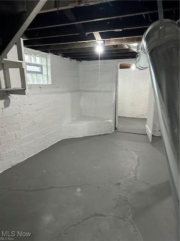 15630 Holmes Avenue Up, Cleveland, OH 44110