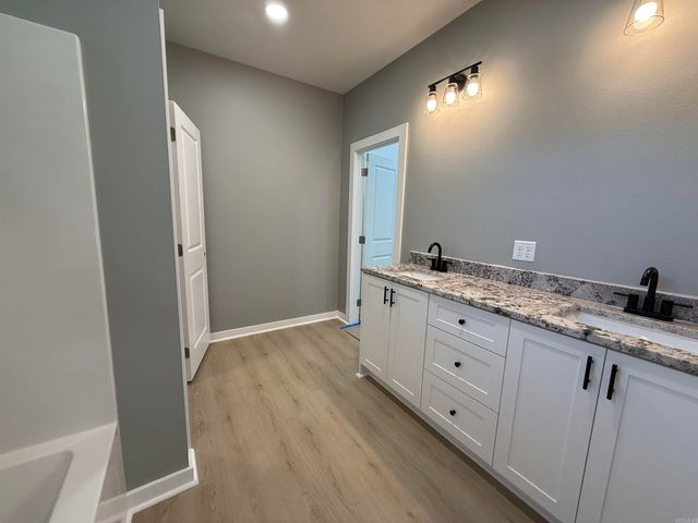 717 Burton Street, Benton, AR 72015