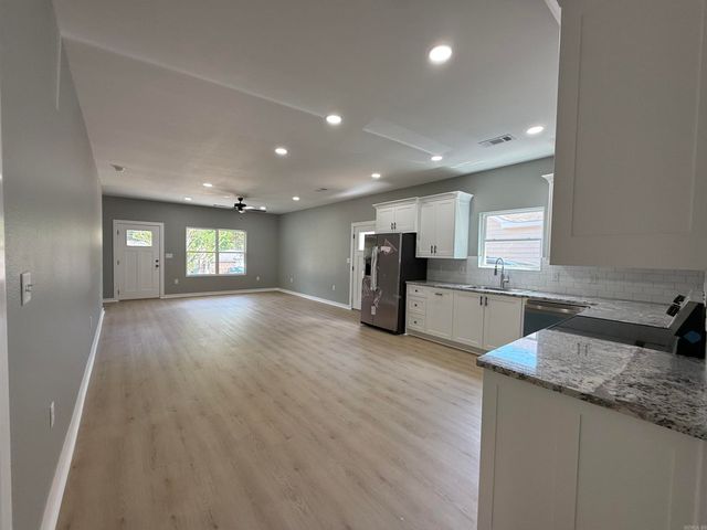 717 Burton Street, Benton, AR 72015