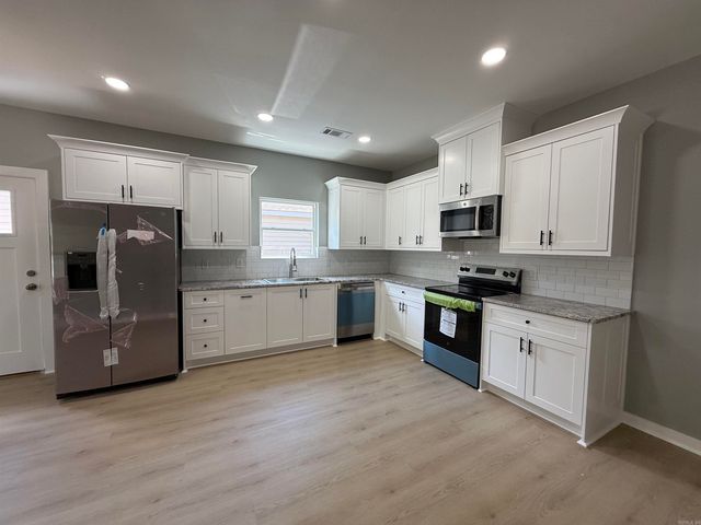 717 Burton Street, Benton, AR 72015