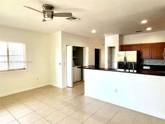 8234 SW 27th St 106, Miramar, FL 33025