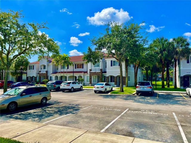 8234 SW 27th St 106, Miramar, FL 33025