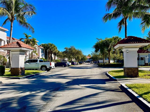 8234 SW 27th St 106, Miramar, FL 33025