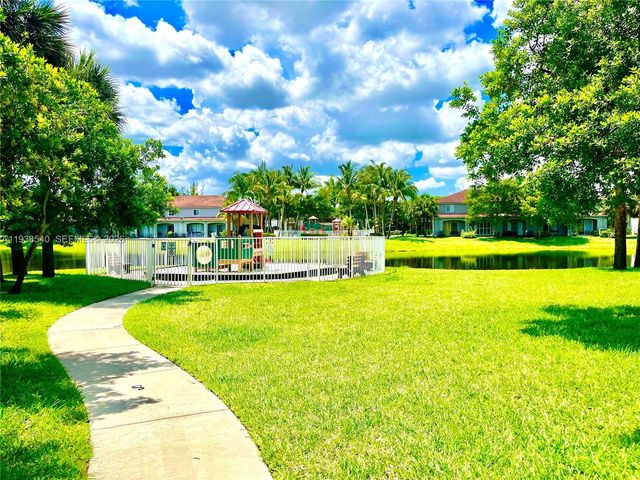 8234 SW 27th St 106, Miramar, FL 33025