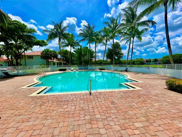 8234 SW 27th St 106, Miramar, FL 33025