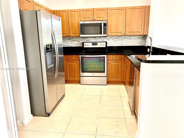 8234 SW 27th St 106, Miramar, FL 33025