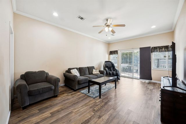 113 Draper Drive, Springtown, TX 76082