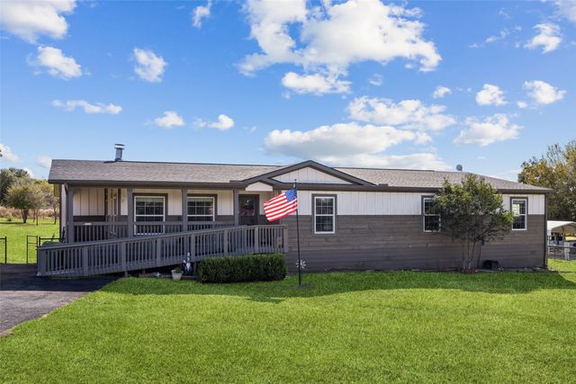 113 Draper Drive, Springtown, TX 76082