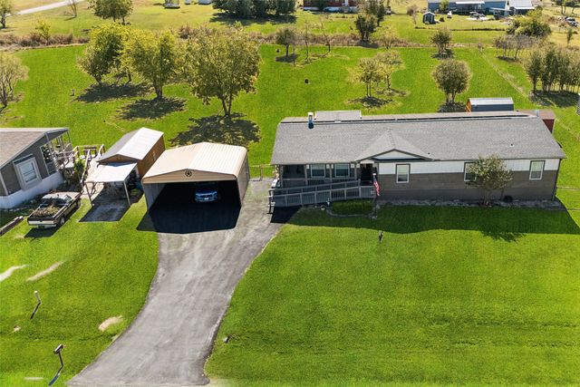 113 Draper Drive, Springtown, TX 76082