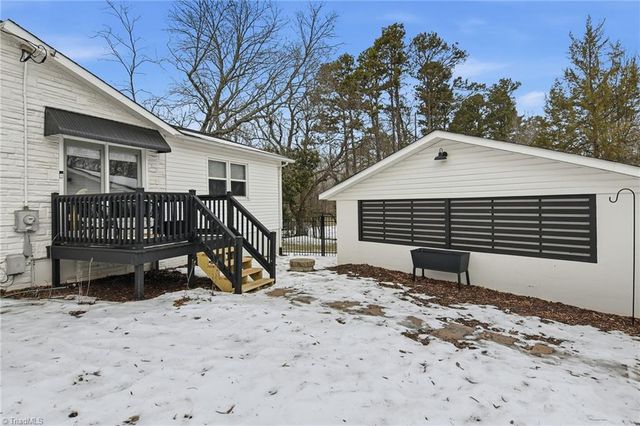 5604 Bunch Road, Oak Ridge, NC 27310