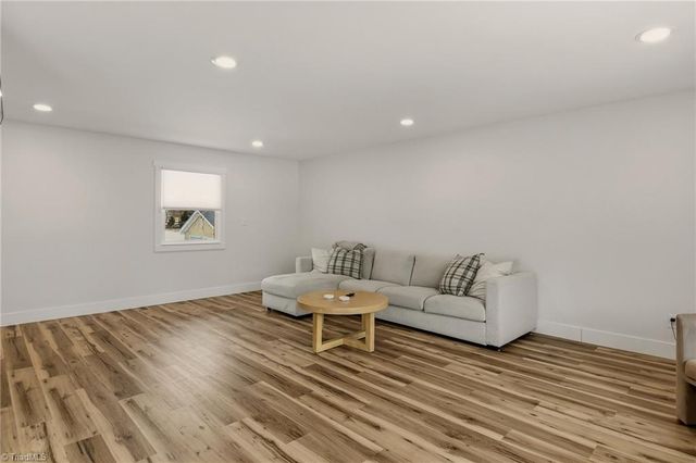 5604 Bunch Road, Oak Ridge, NC 27310