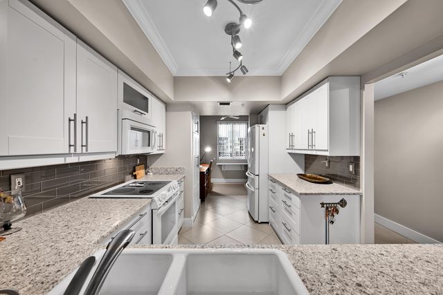 2880 NE 14th St Causeway 808, Pompano Beach, FL 33062