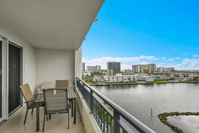 2880 NE 14th St Causeway 808, Pompano Beach, FL 33062