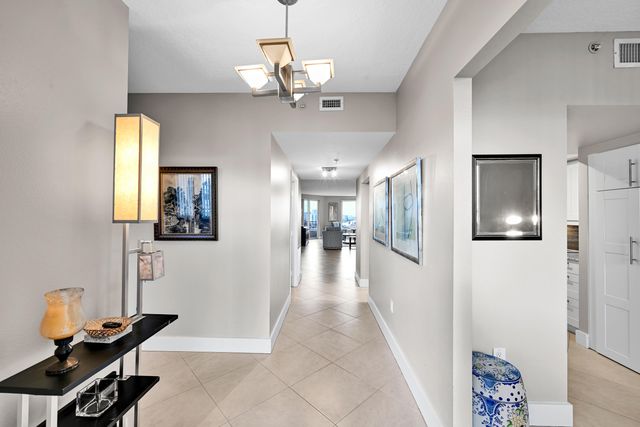 2880 NE 14th St Causeway 808, Pompano Beach, FL 33062