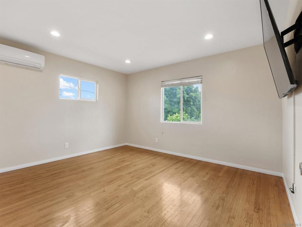 Image 14 of property listing at 7854 Alton Dr, Lemon Grove, CA 91945