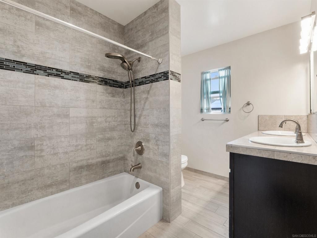 Image 16 of property listing at 7854 Alton Dr, Lemon Grove, CA 91945