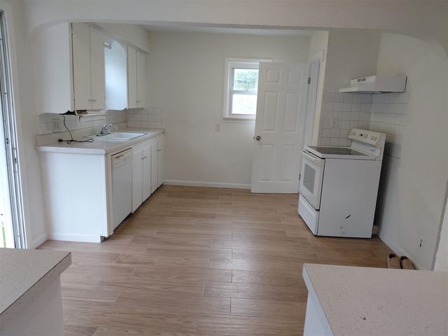 2952 Nathan Avenue, Flint, MI 48506