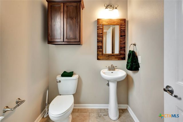 115 Copper Rock Cove, Victoria, TX 77904