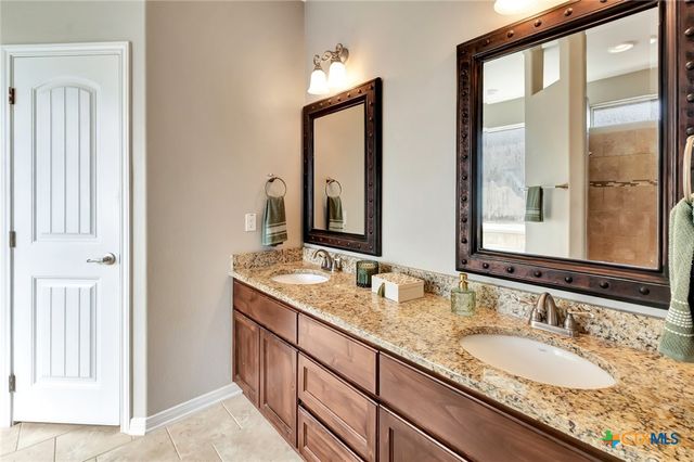 115 Copper Rock Cove, Victoria, TX 77904