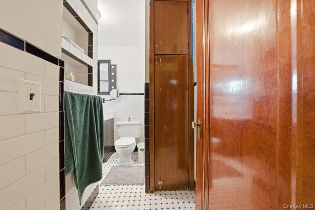 7 Byron Avenue, Yonkers, NY 10704