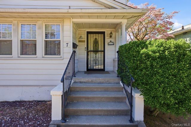 7 Byron Avenue, Yonkers, NY 10704