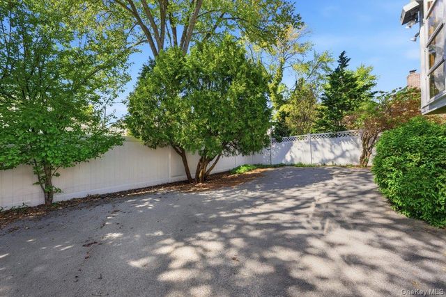 7 Byron Avenue, Yonkers, NY 10704