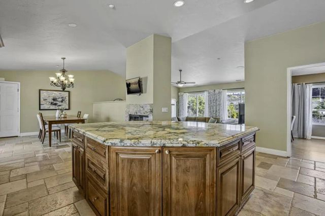 1460 Orpheus Avenue, Encinitas, CA 92024