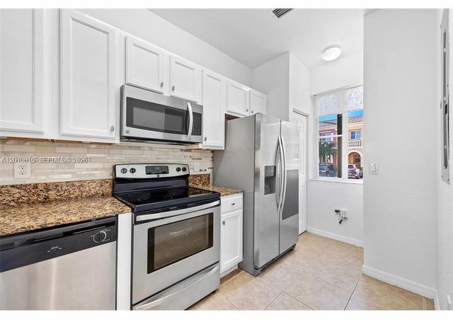 1820 SW 89th Ter, Miramar, FL 33025
