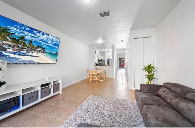 1820 SW 89th Ter, Miramar, FL 33025
