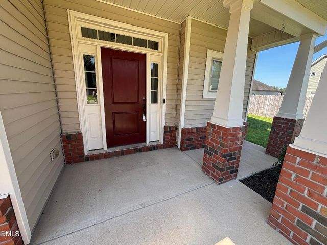 438 Roanoke Drive, Raeford, NC 28376