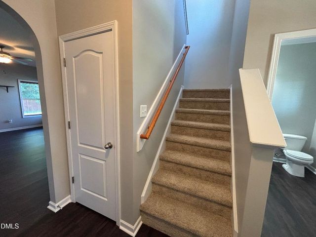 438 Roanoke Drive, Raeford, NC 28376