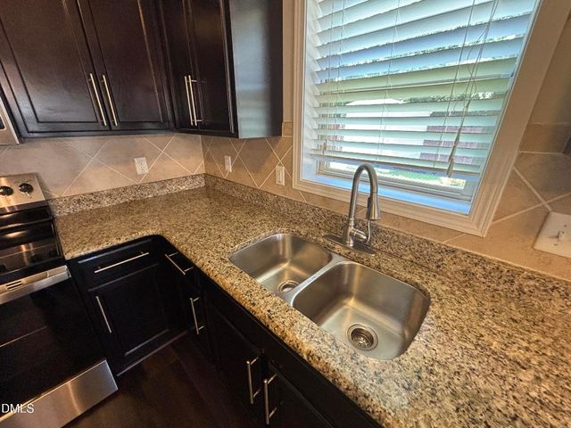 438 Roanoke Drive, Raeford, NC 28376