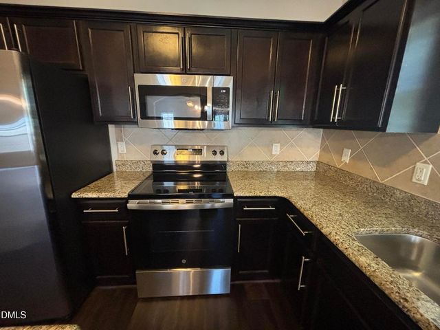 438 Roanoke Drive, Raeford, NC 28376