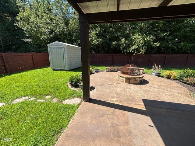 438 Roanoke Drive, Raeford, NC 28376