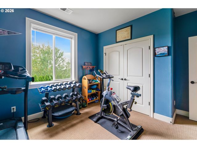 9588 Se NICHOLAS Dr, Happy Valley, OR 97086