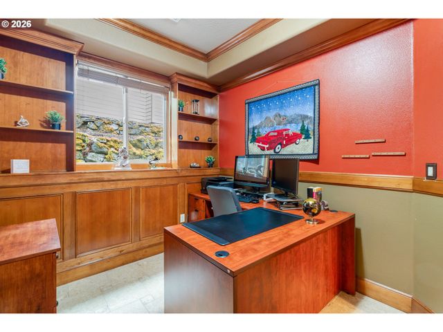 9588 Se NICHOLAS Dr, Happy Valley, OR 97086