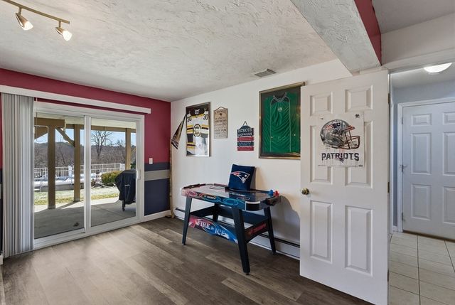 16 Princeton Rd, Hudson, MA 01749