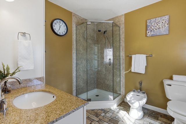 16 Princeton Rd, Hudson, MA 01749