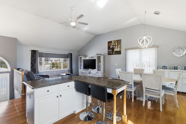 16 Princeton Rd, Hudson, MA 01749