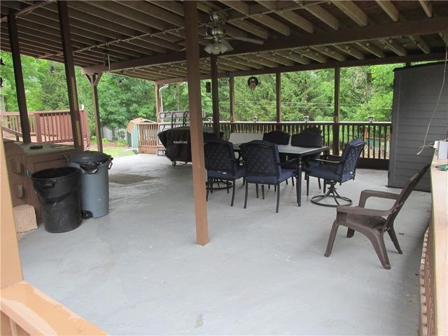 1026 Oakhurst Drive, Slatington Boro, PA 18080